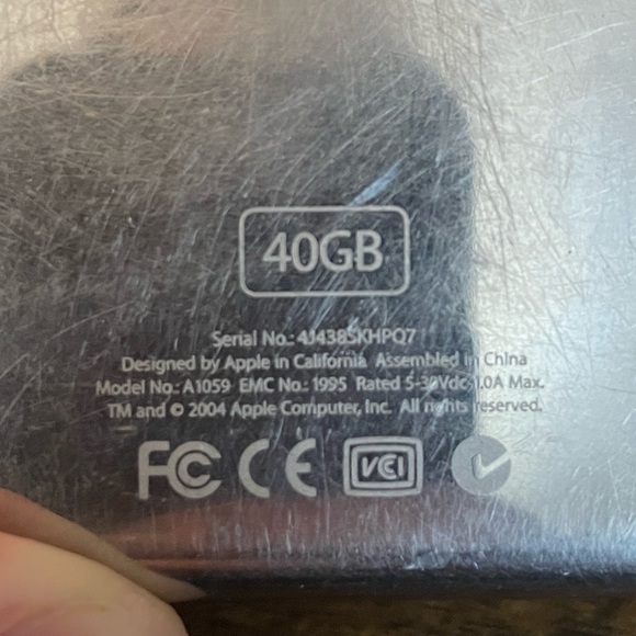 SOLD Apple iPod Classic 4th Generation 40 GB - Picture 3 of 4